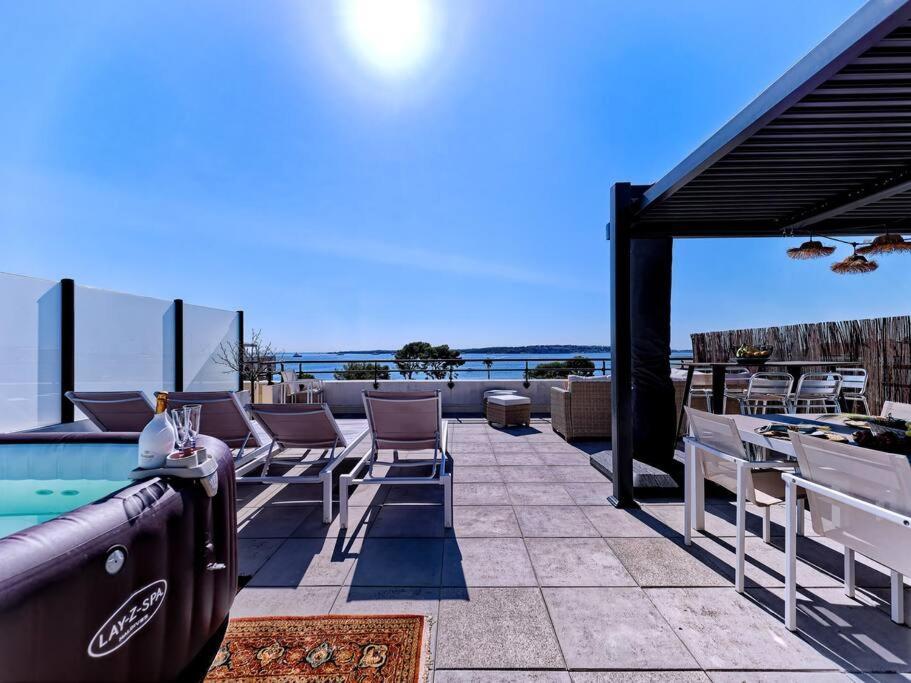 Superbe Toit Terrasse Vue Cannes